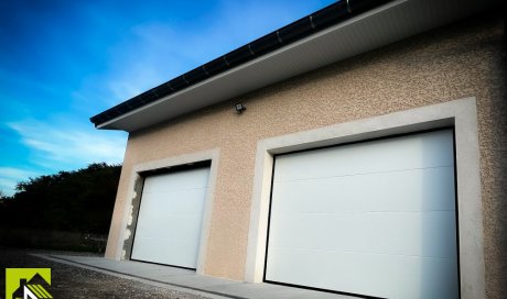 INSTALLATION DE DEUX PORTES SECTIONNELLES SUR CHATONNAY