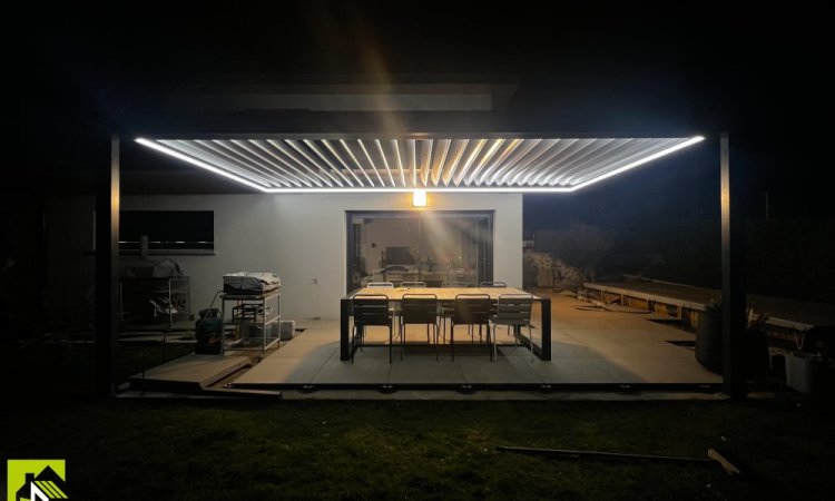 INSTALLATION D'UNE PERGOLA BIOCLIMATIQUE À LA BOURGOIN JALLIEU