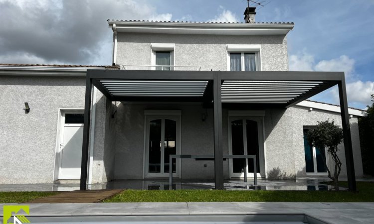 INSTALLATION D'UNE PERGOLA BIOCLIMATIQUE À VIENNE